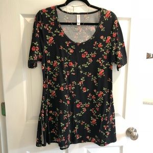 Lularoe Perfect T Size M